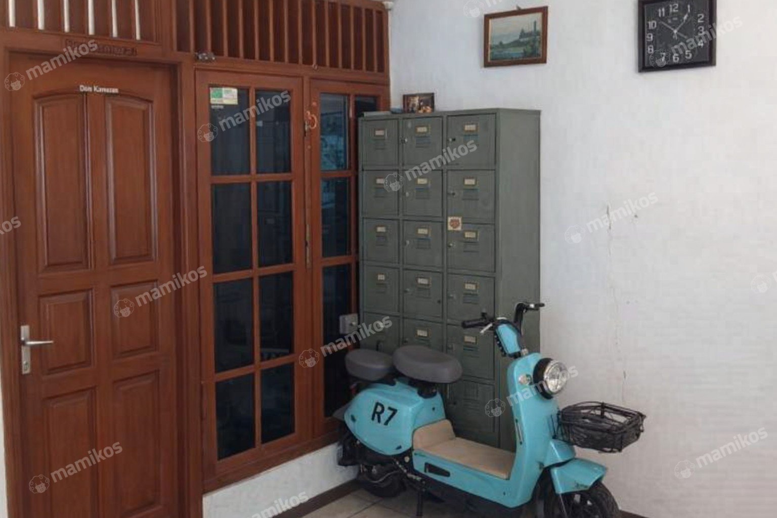 Rumah Sertifikat HGB 3 Kamar Tidur 2 Kamar Mandi Menteng Dalam Jakarta Selatan