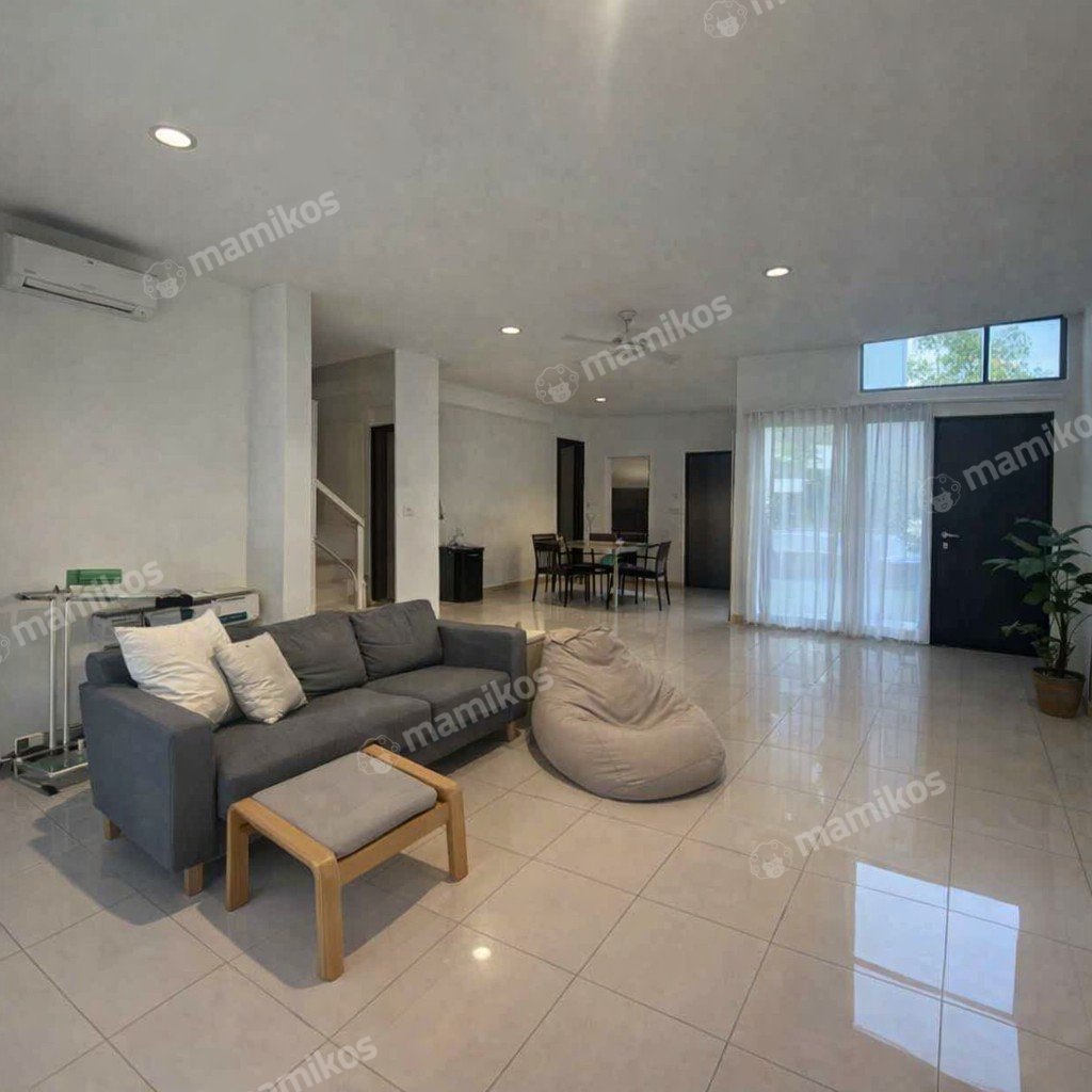 Rumah 5 Kamar Tidur 4 Kamar Mandi 2 Lantai Cakung Jakarta Timur - Photo 4