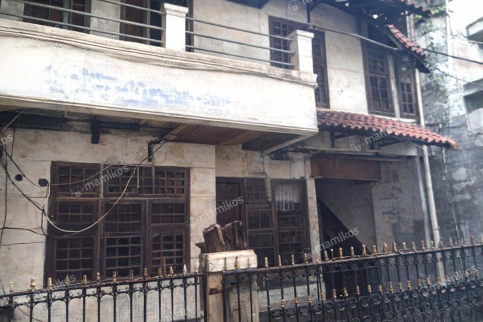 Rumah Sertifikat SHM 4 Kamar Tidur 3 Kamar Mandi Tomang Jakarta Barat