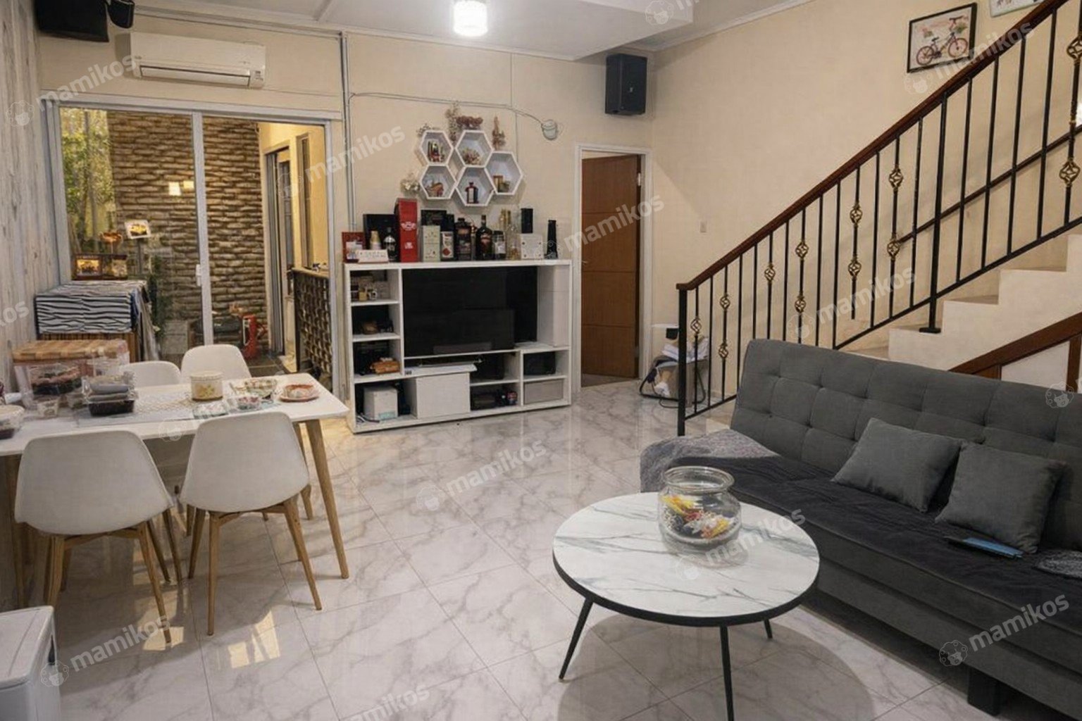 Rumah Sertifikat SHM 3 Kamar Tidur 3 Kamar Mandi Grogol Jakarta Barat