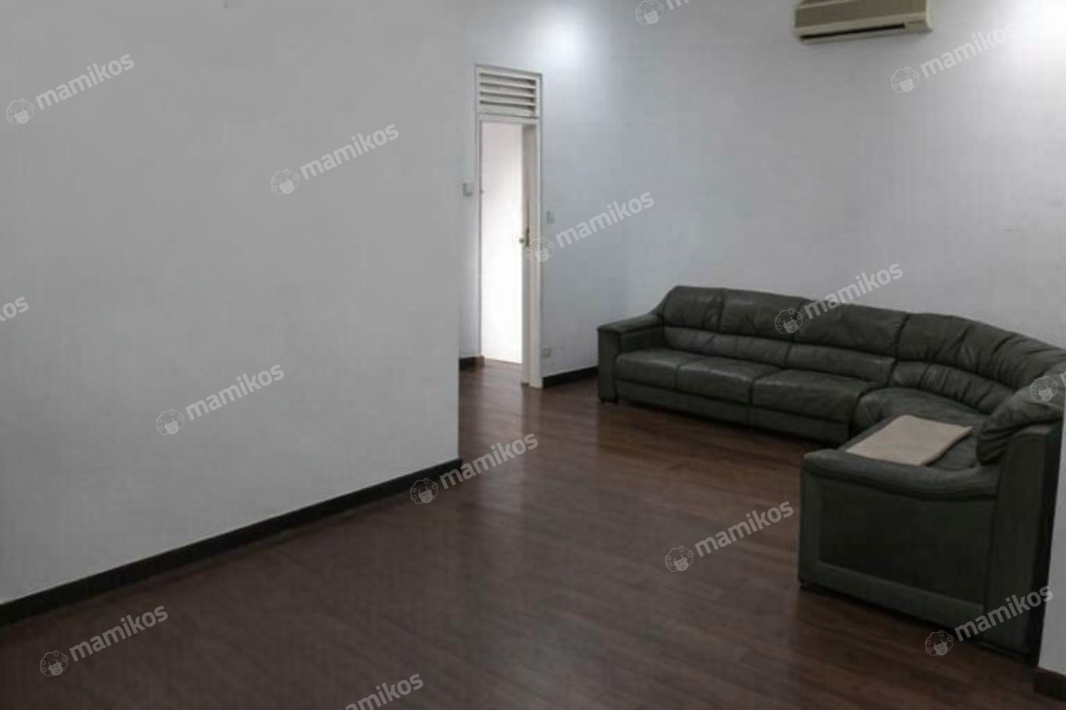 Rumah Sertifikat SHM 3 Kamar Tidur 2 Kamar Mandi Kebayoran Baru Jakarta Selatan - Photo 3