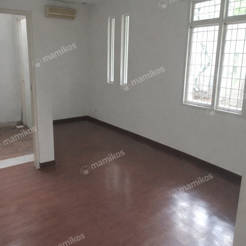 Rumah Sertifikat SHM 3 Kamar Tidur 2 Kamar Mandi Kebayoran Baru Jakarta Selatan - Photo 4
