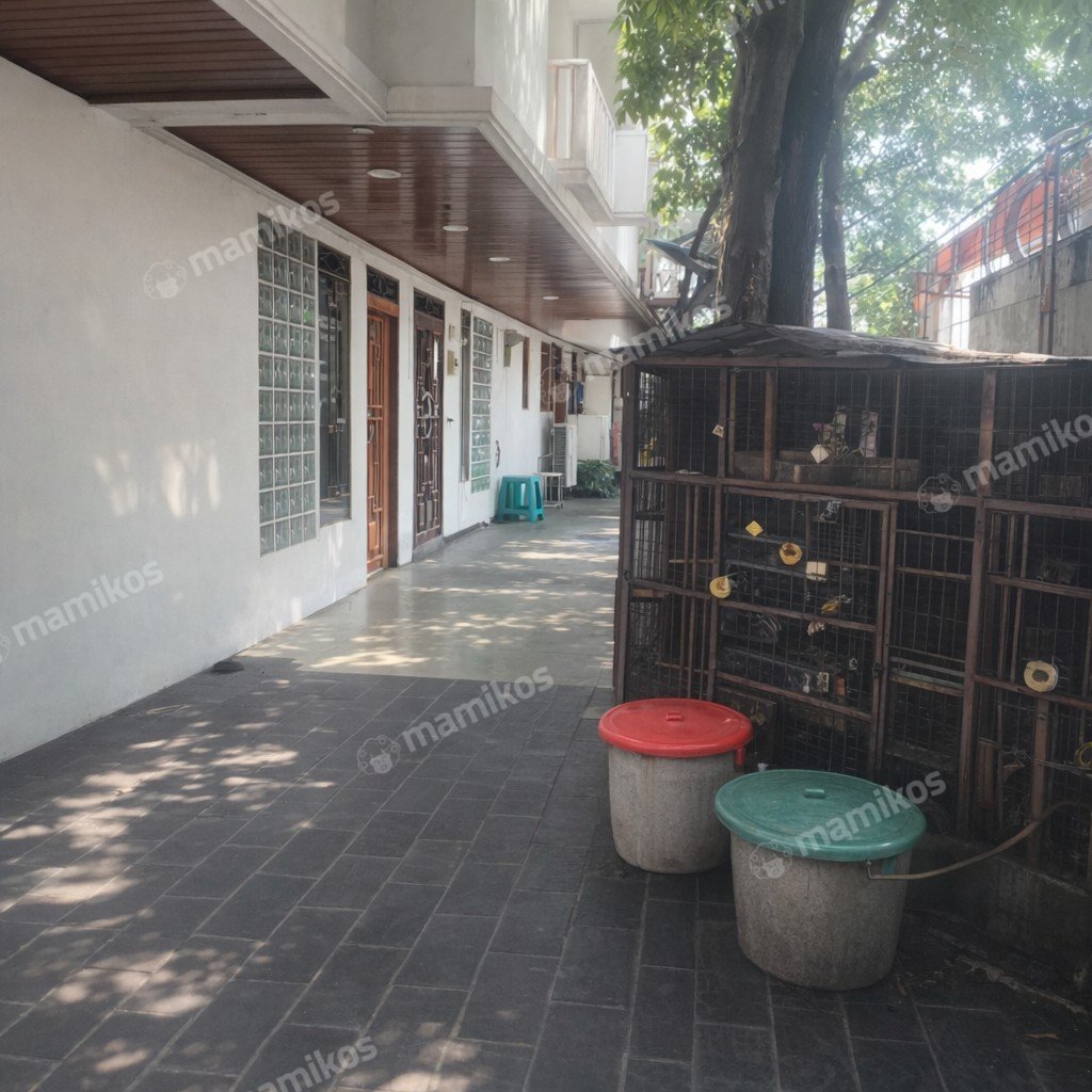 Rumah Sertifikat SHM 7 Kamar Tidur 4 Kamar Mandi Jelambar Jakarta Barat - Photo 3
