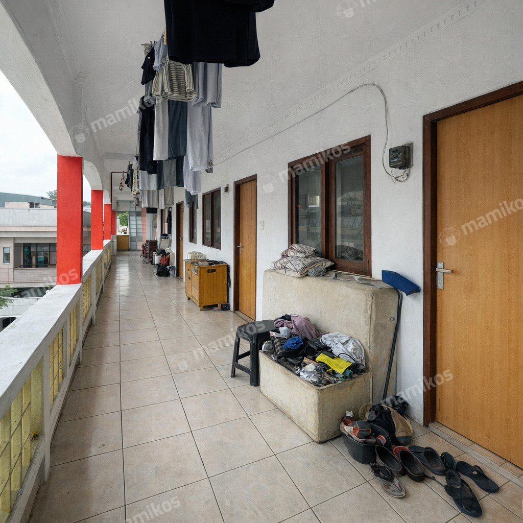 Rumah Sertifikat SHM 14 Kamar Tidur 14 Kamar Mandi Daan Mogot Jakarta Barat - Photo 5