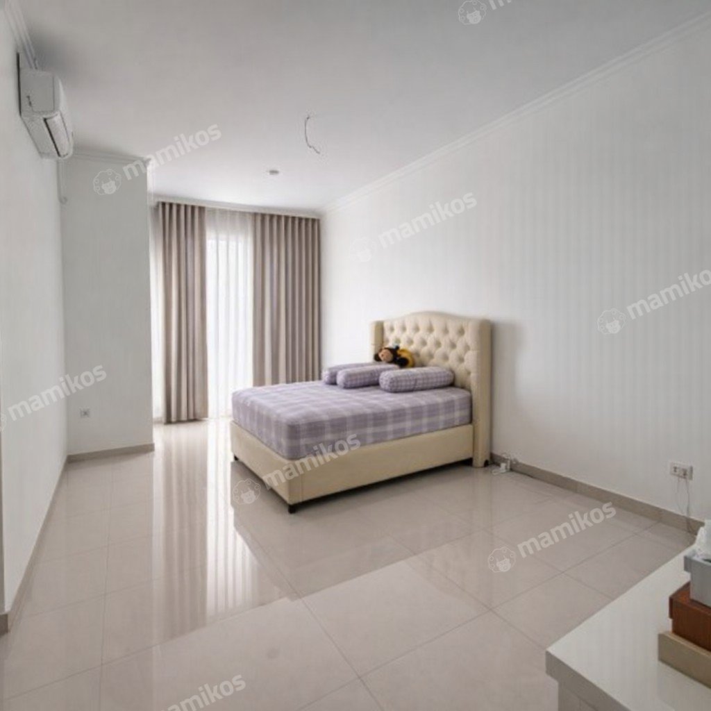 Rumah Sertifikat SHM 7 Kamar Tidur 7 Kamar Mandi Kebayoran Baru Jakarta Selatan - Photo 3