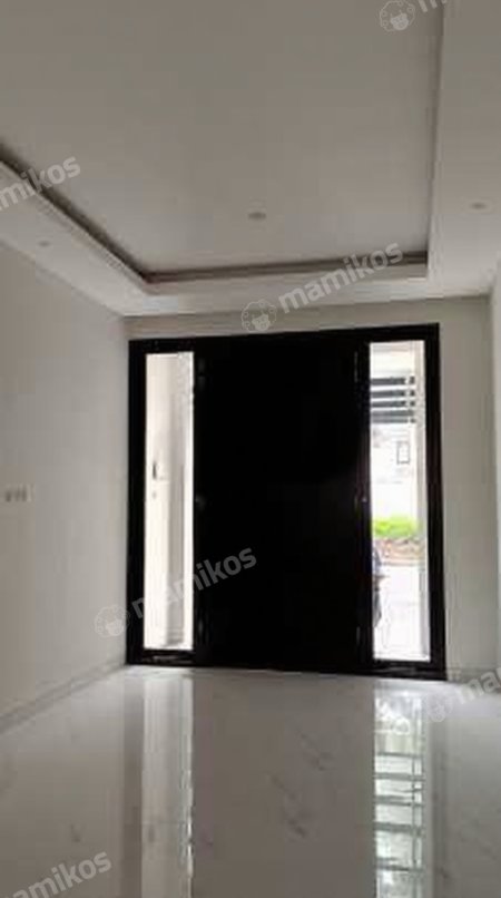 Rumah Sertifikat SHM 3 Kamar Tidur 3 Kamar Mandi Citraland Surabaya - Photo 3