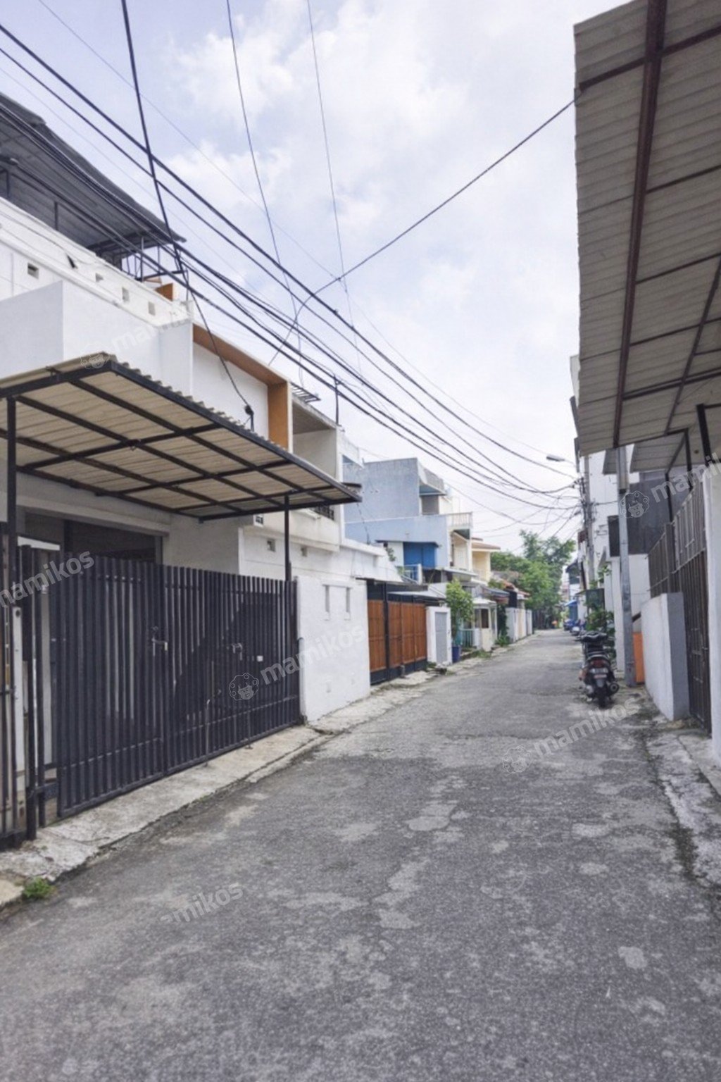 Rumah Sertifikat SHM 4 Kamar Tidur 4 Kamar Mandi Green Ville Jakarta Barat - Photo 5