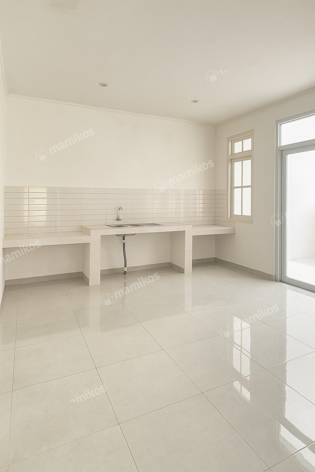Rumah Sertifikat SHM 3 Kamar Tidur 3 Kamar Mandi Kota Wisata Jakarta Timur - Photo 2