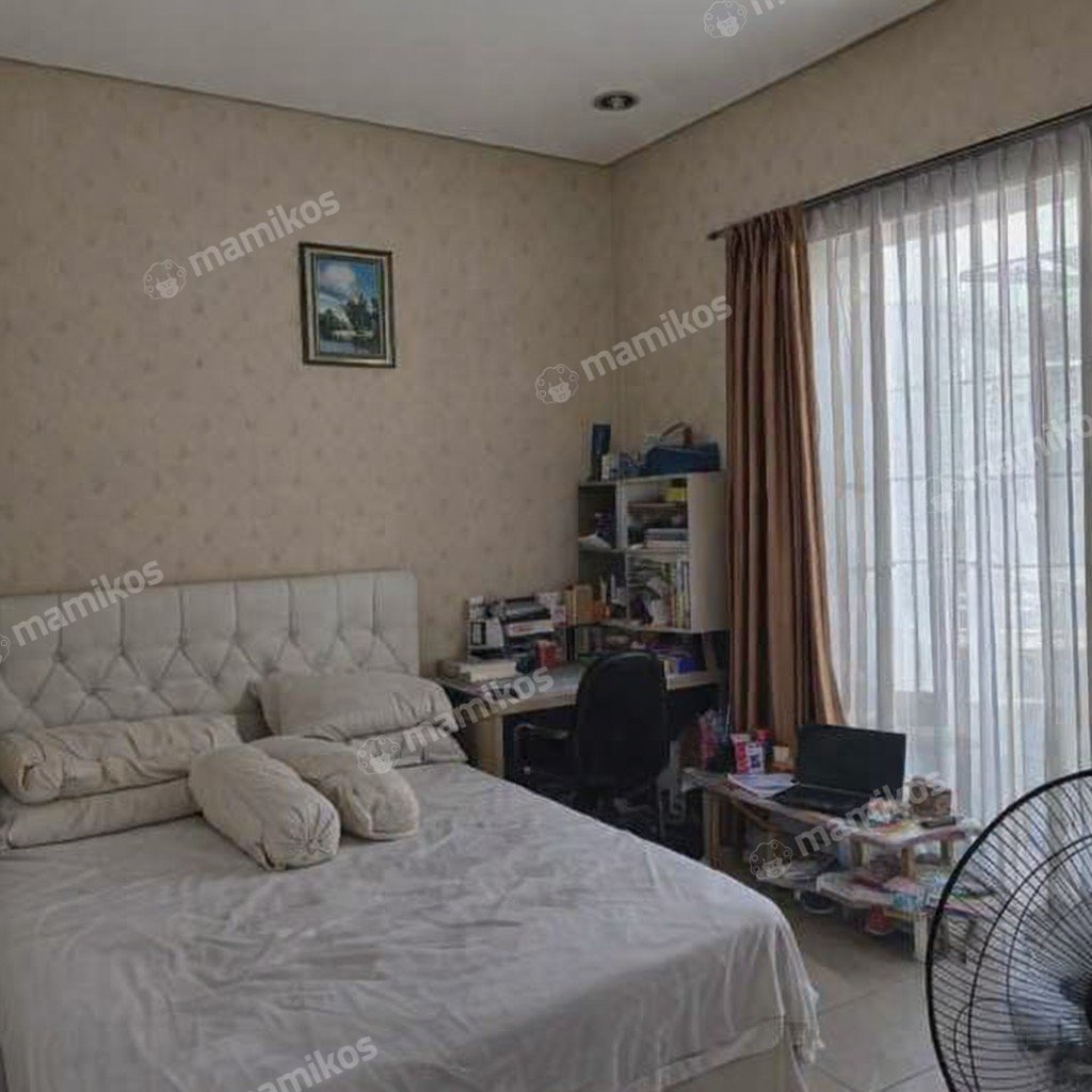 Rumah Sertifikat SHM 4 Kamar Tidur 3 Kamar Mandi Daan Mogot Jakarta Barat - Photo 2