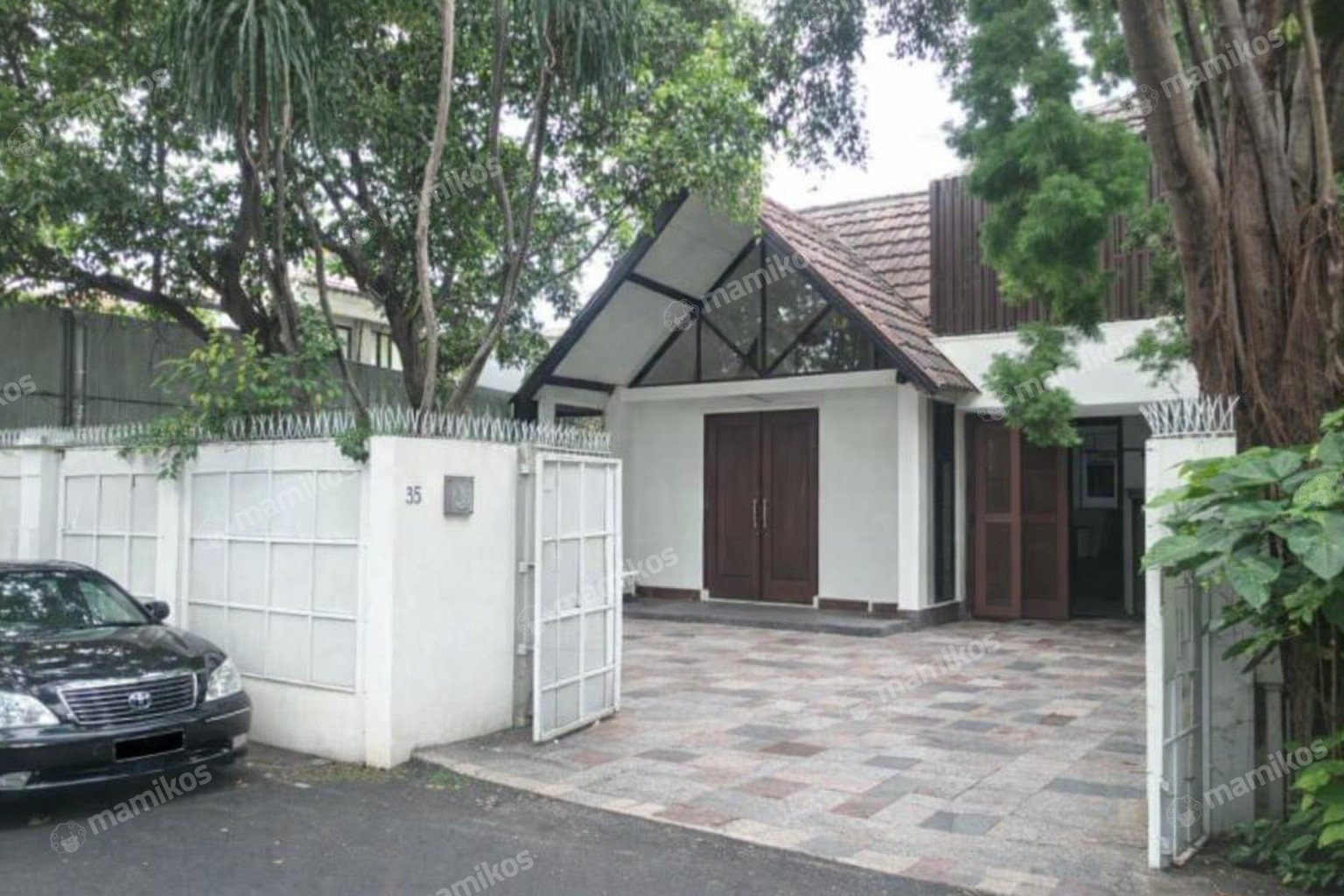 Rumah Sertifikat SHM 5 Kamar Tidur 4 Kamar Mandi Kemang Jakarta Selatan