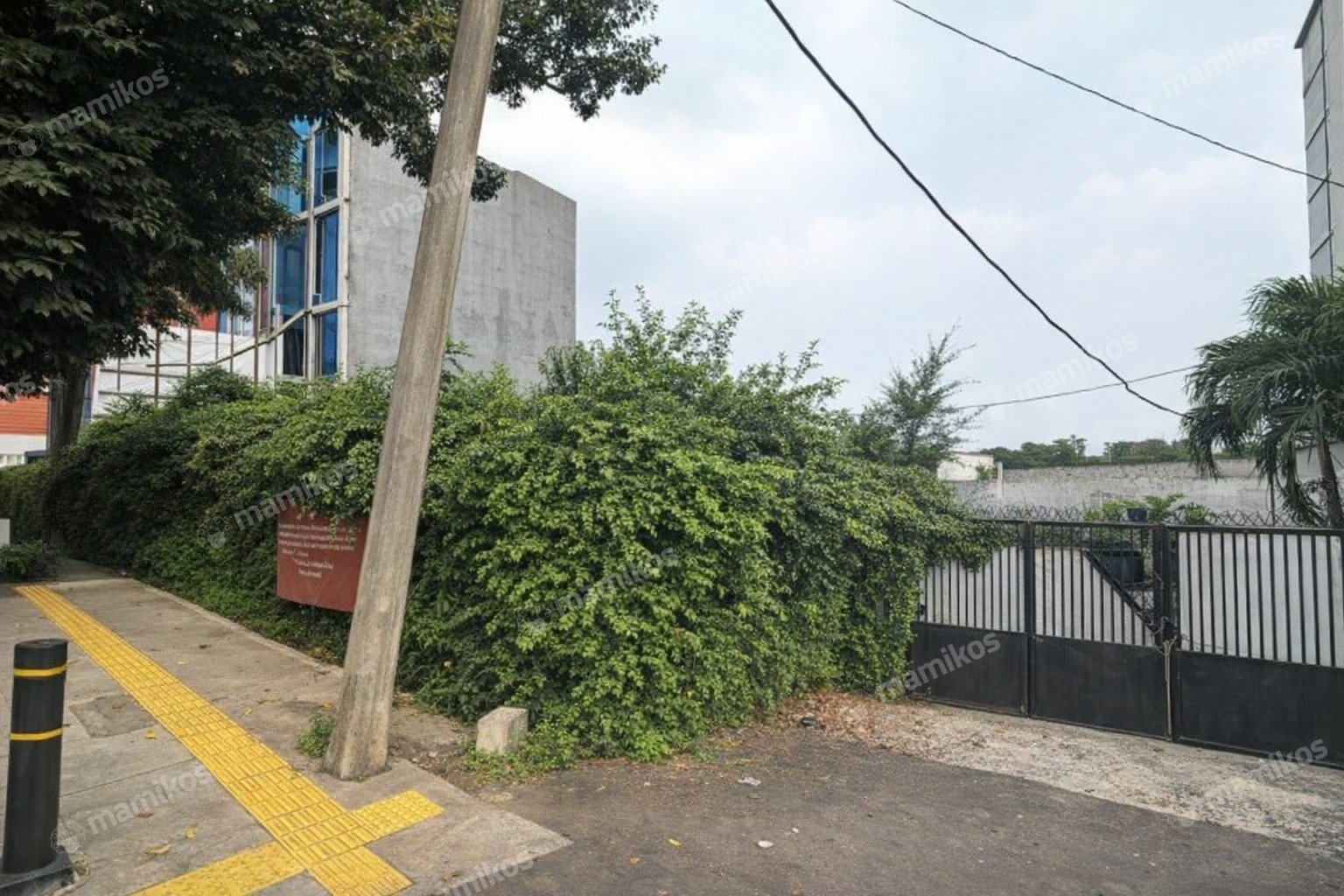 Rumah Sertifikat SHM 4 Kamar Tidur 3 Kamar Mandi Lubang Buaya Jakarta Timur