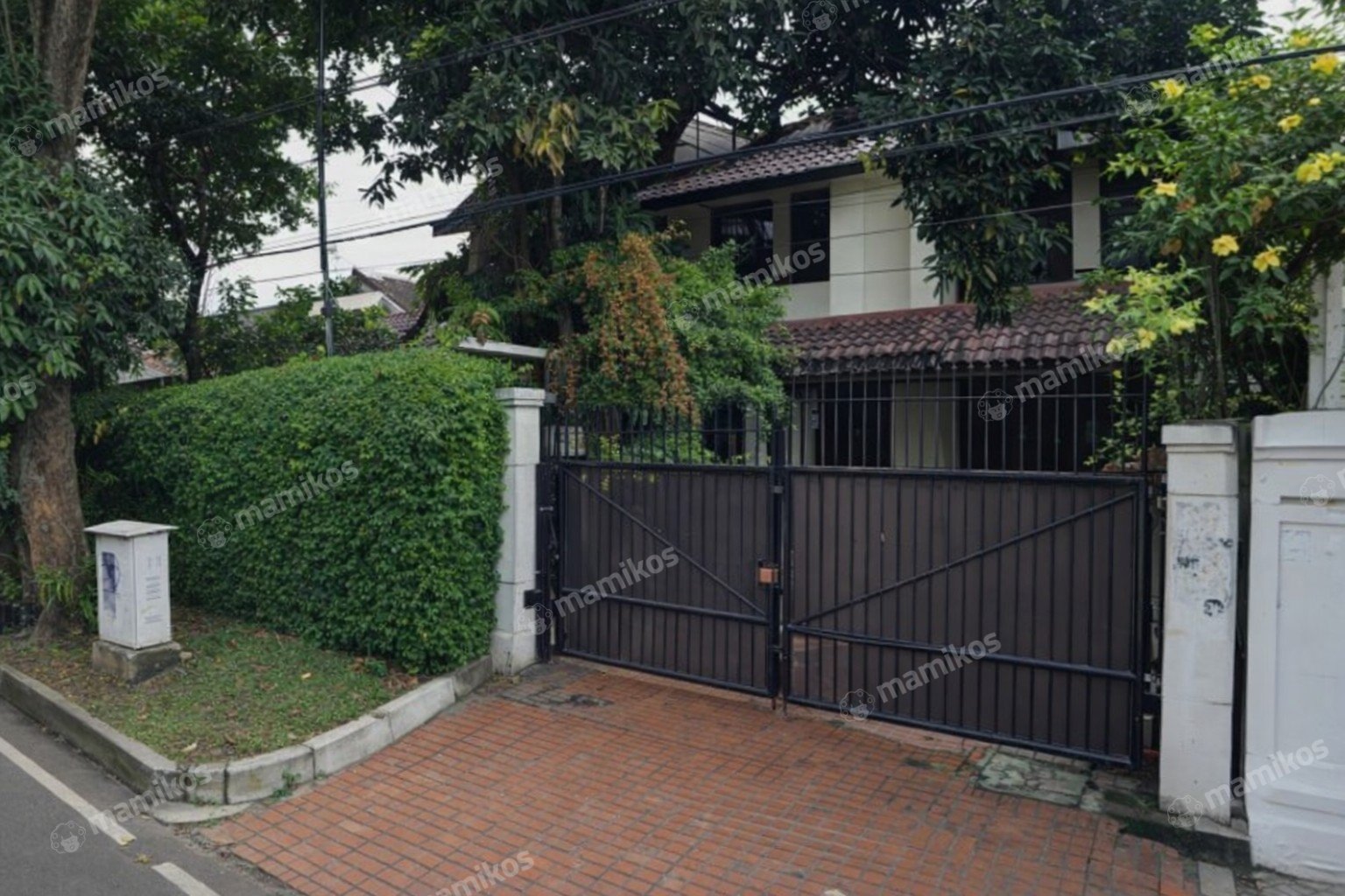 Rumah Sertifikat SHM 6 Kamar Tidur 4 Kamar Mandi Pondok Indah Jakarta Selatan