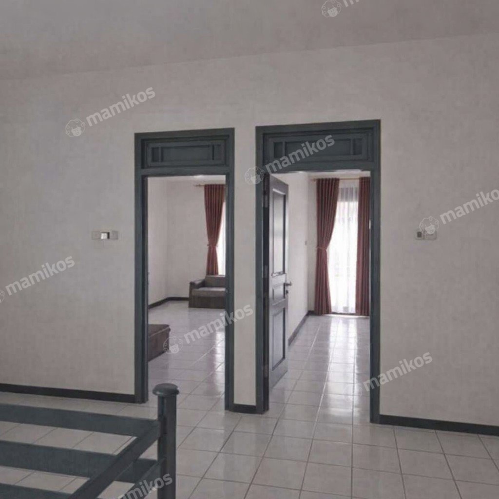 Rumah Sertifikat SHM 5 Kamar Tidur 3 Kamar Mandi Kebon Jeruk Jakarta Barat - Photo 3