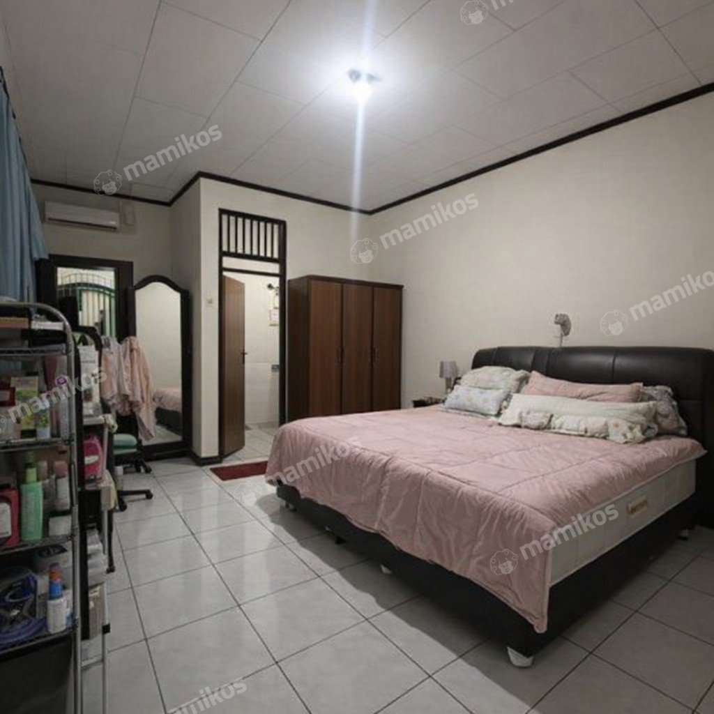 Rumah Sertifikat SHM 3 Kamar Tidur 3 Kamar Mandi Sunrise Garden Jakarta Barat - Photo 3