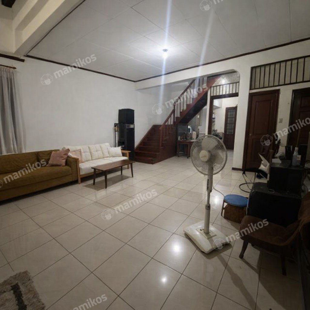 Rumah Sertifikat SHM 3 Kamar Tidur 3 Kamar Mandi Sunrise Garden Jakarta Barat - Photo 4