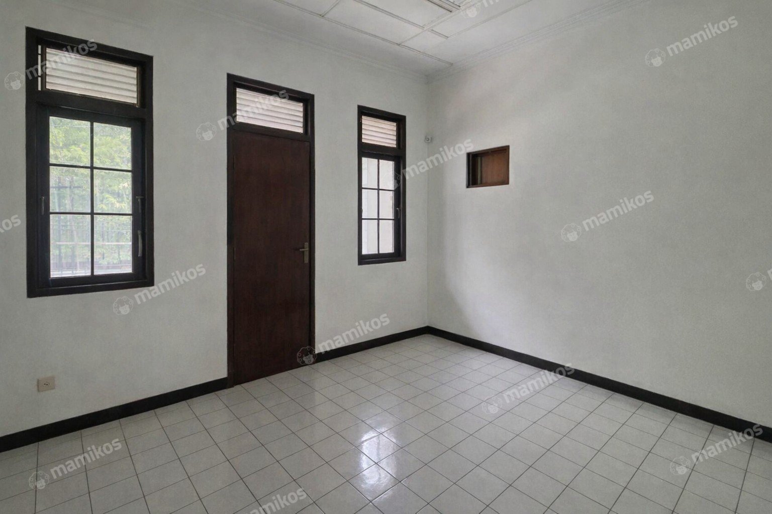 Rumah Sertifikat SHM 4 Kamar Tidur 4 Kamar Mandi Pondok Indah Jakarta Selatan - Photo 4