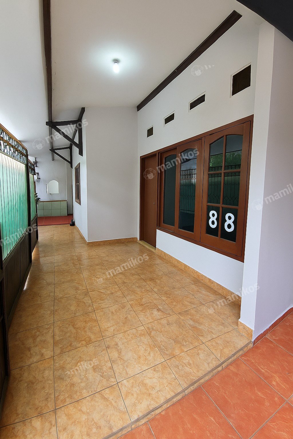 Rumah Sertifikat SHM 5 Kamar Tidur 3 Kamar Mandi Joglo Jakarta Barat - Photo 2
