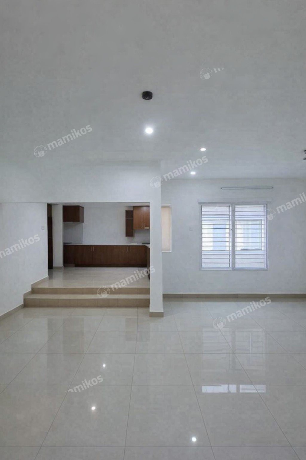 Rumah 4 Kamar Tidur 2 Kamar Mandi 2 Lantai Kota Wisata Jakarta Timur - Photo 2