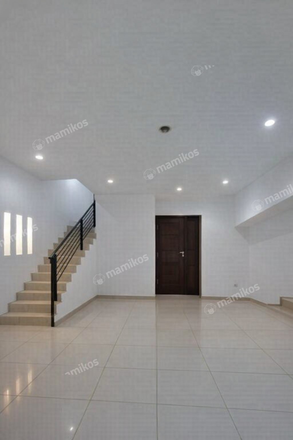 Rumah 4 Kamar Tidur 2 Kamar Mandi 2 Lantai Kota Wisata Jakarta Timur - Photo 3
