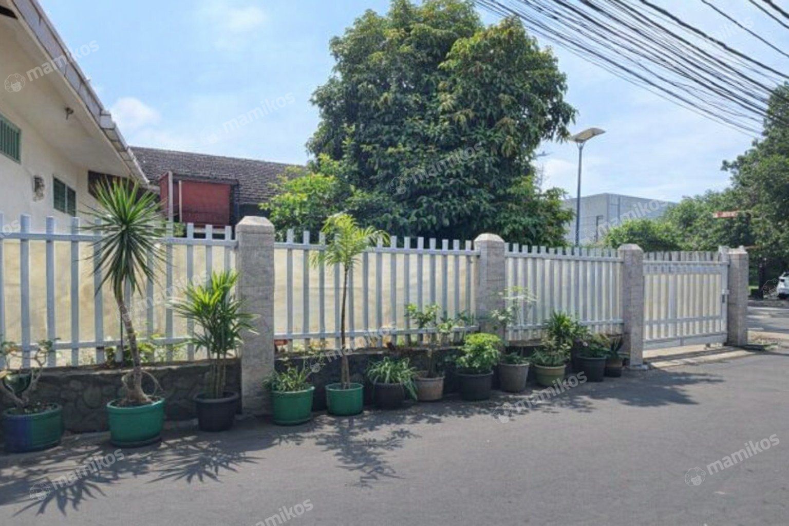 Rumah Sertifikat SHM 3 Kamar Tidur 2 Kamar Mandi Kedoya Jakarta Barat