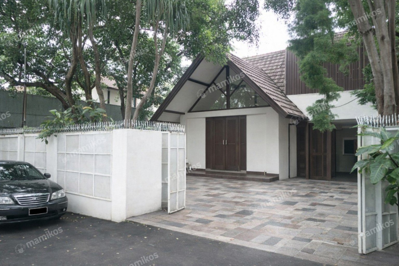 Rumah Sertifikat SHM 6 Kamar Tidur 5 Kamar Mandi Kemang Jakarta Selatan