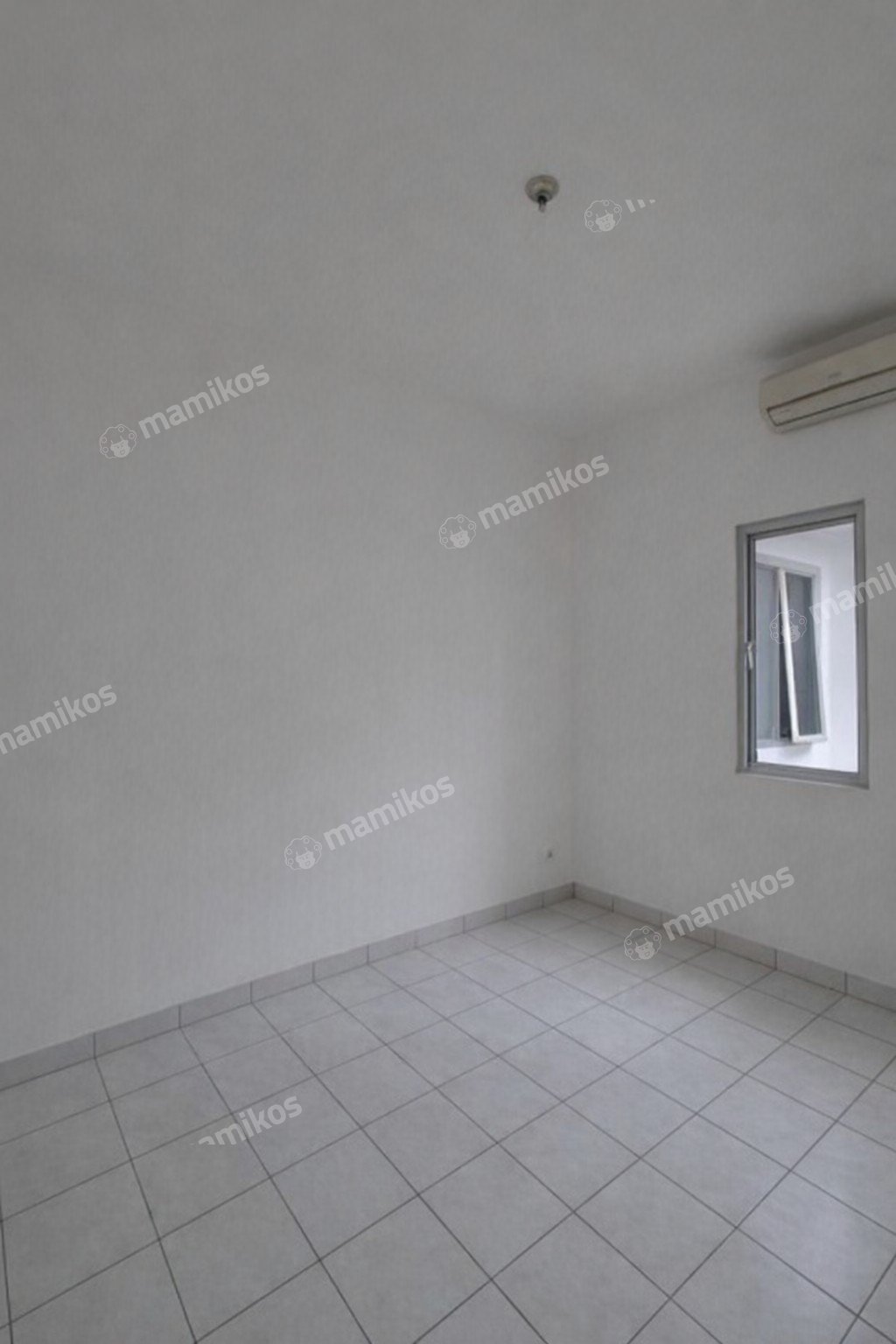 Rumah Sertifikat SHM 3 Kamar Tidur 2 Kamar Mandi Kota Wisata Jakarta Timur - Photo 2