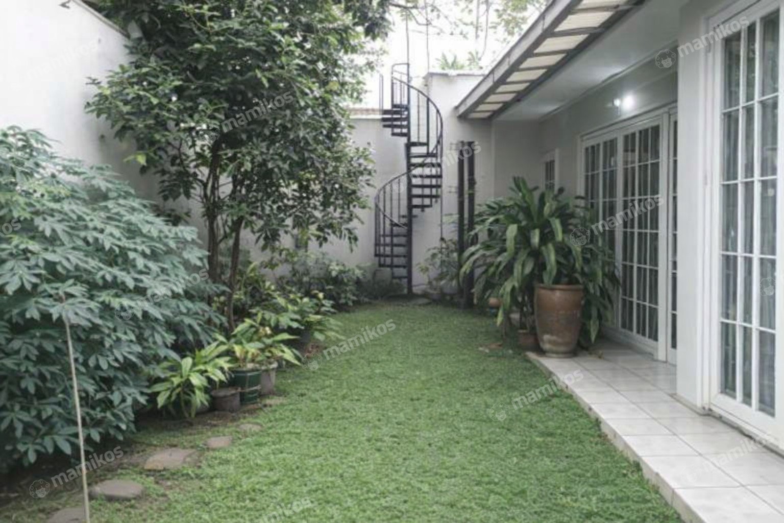 Rumah Sertifikat SHM 4 Kamar Tidur 4 Kamar Mandi Cipayung Jakarta Timur - Photo 2