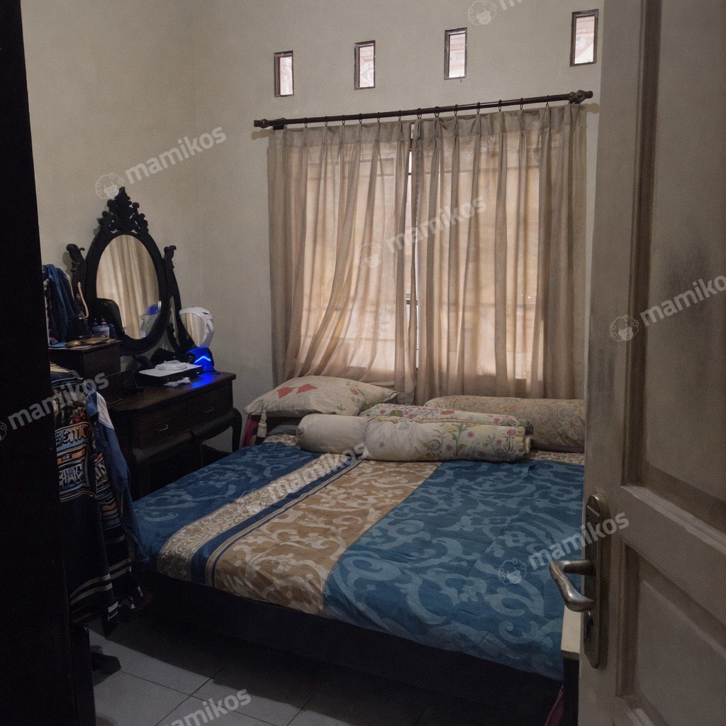 Rumah Sertifikat SHM 4 Kamar Tidur 2 Kamar Mandi Cijantung Jakarta Timur - Photo 2