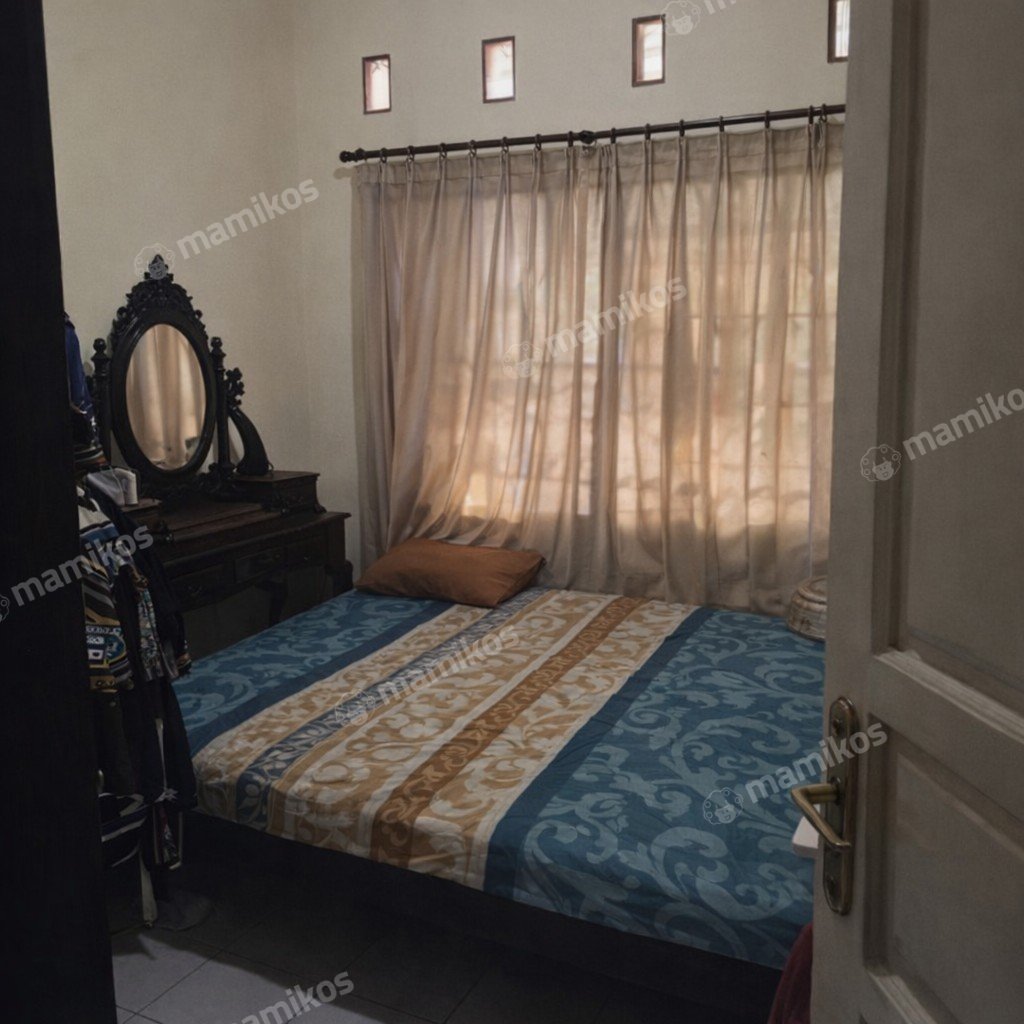 Rumah Sertifikat SHM 4 Kamar Tidur 2 Kamar Mandi Cijantung Jakarta Timur - Photo 5