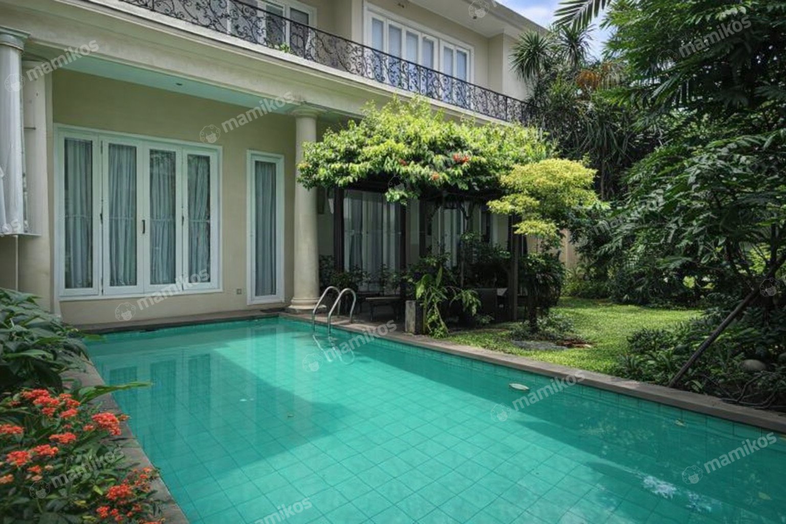 Rumah Sertifikat SHM 5 Kamar Tidur 6 Kamar Mandi Senopati Jakarta Selatan