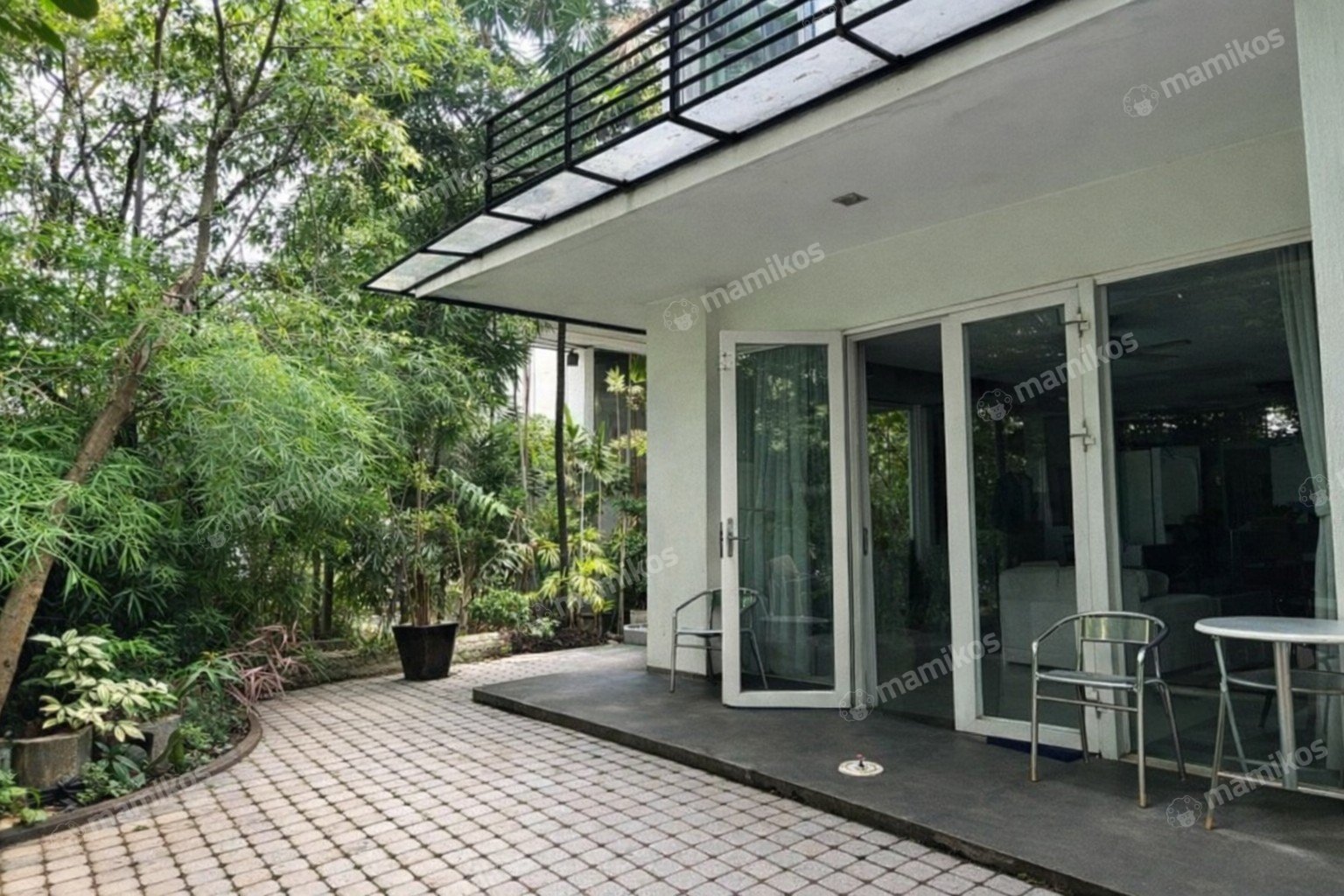 Rumah Sertifikat SHM 7 Kamar Tidur 4 Kamar Mandi Kebayoran Baru Jakarta Selatan