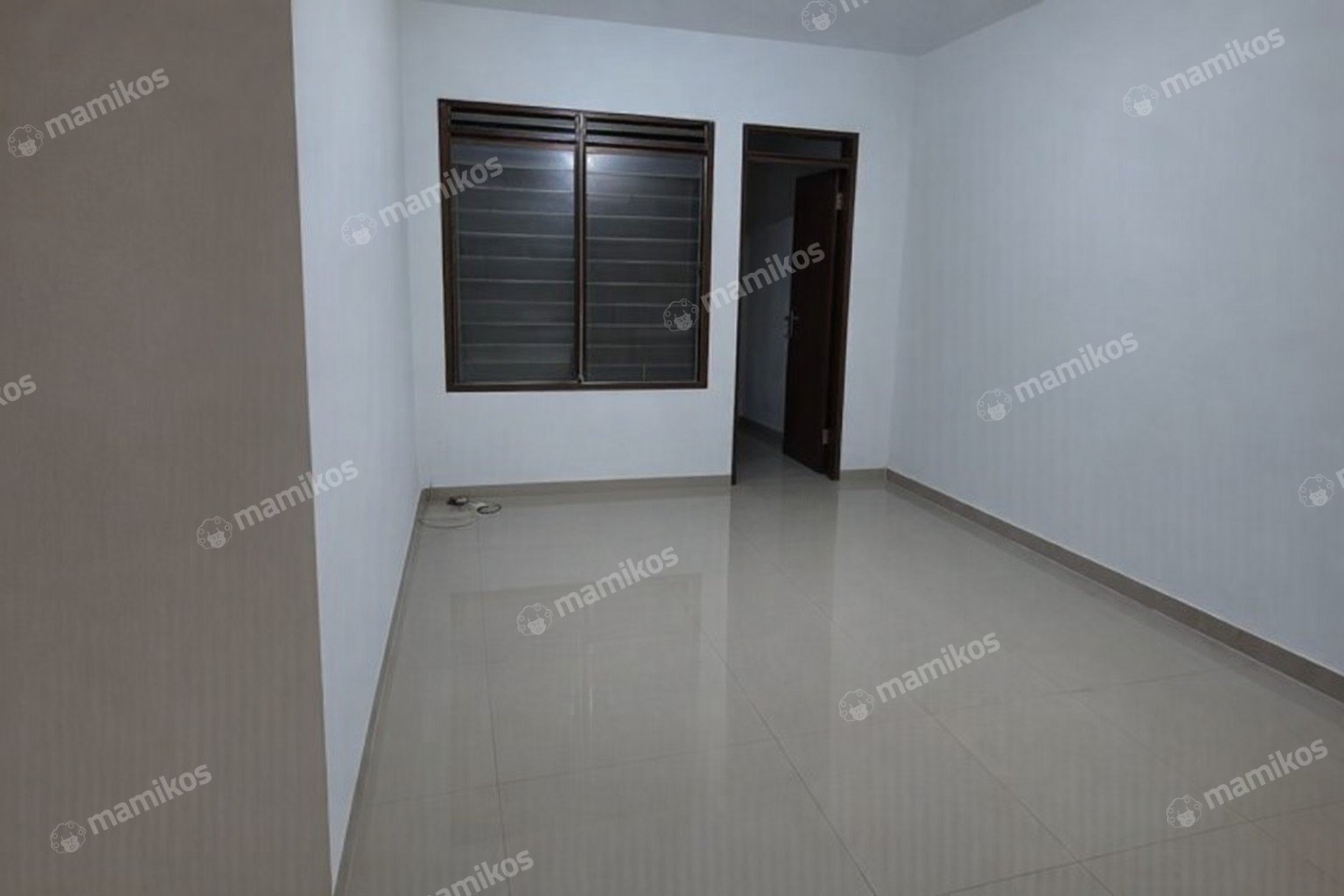 Rumah Sertifikat SHM 4 Kamar Tidur 3 Kamar Mandi Kayu Putih Jakarta Timur - Photo 2