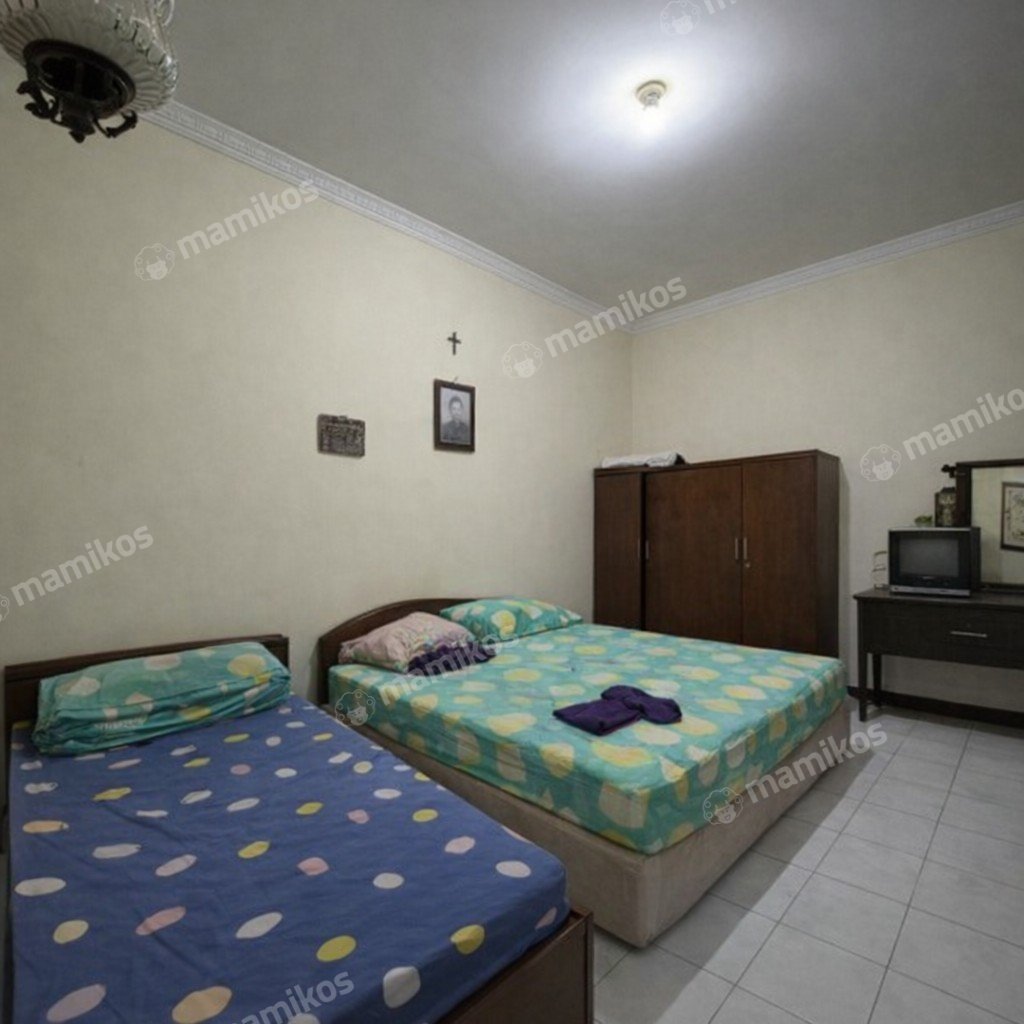 Rumah Sertifikat SHM 5 Kamar Tidur 4 Kamar Mandi Jelambar Jakarta Barat - Photo 4