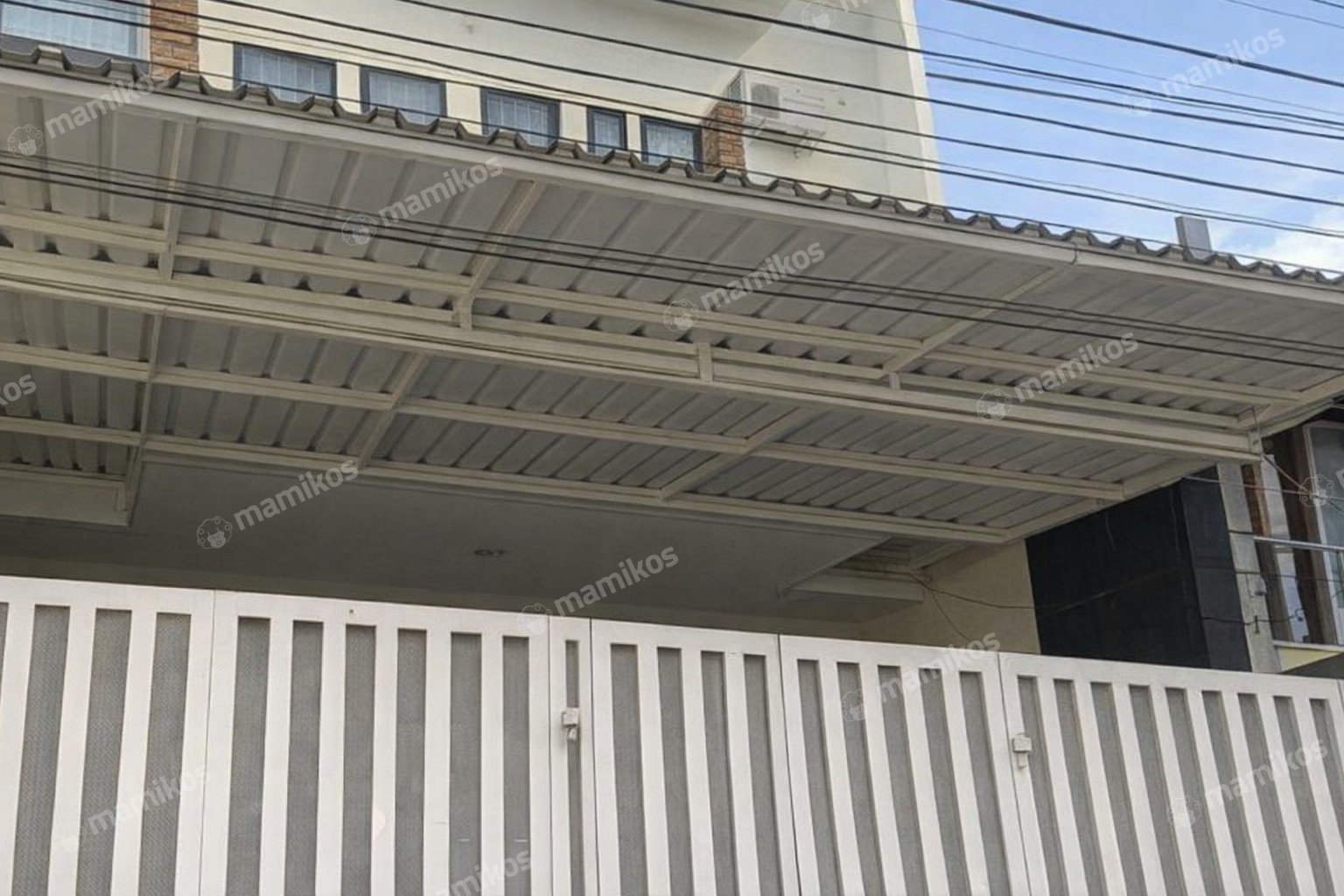 Rumah Sertifikat SHM 4 Kamar Tidur 4 Kamar Mandi Tanjung Duren Utara Jakarta Barat