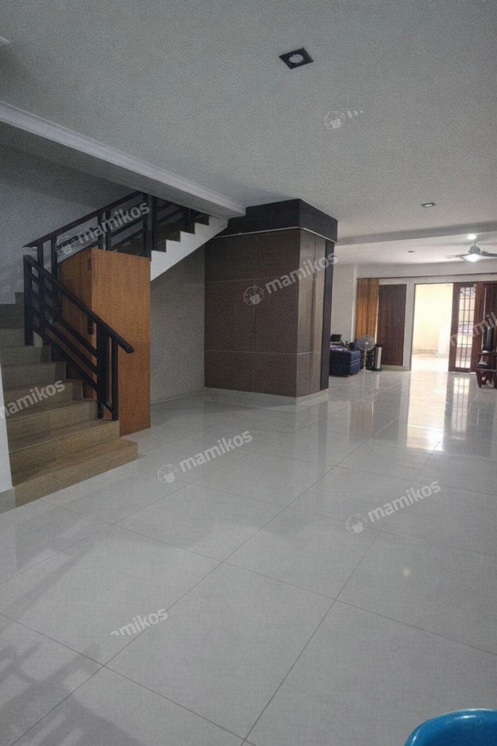 Rumah Sertifikat SHM 7 Kamar Tidur 4 Kamar Mandi Cengkareng Jakarta Barat - Photo 3