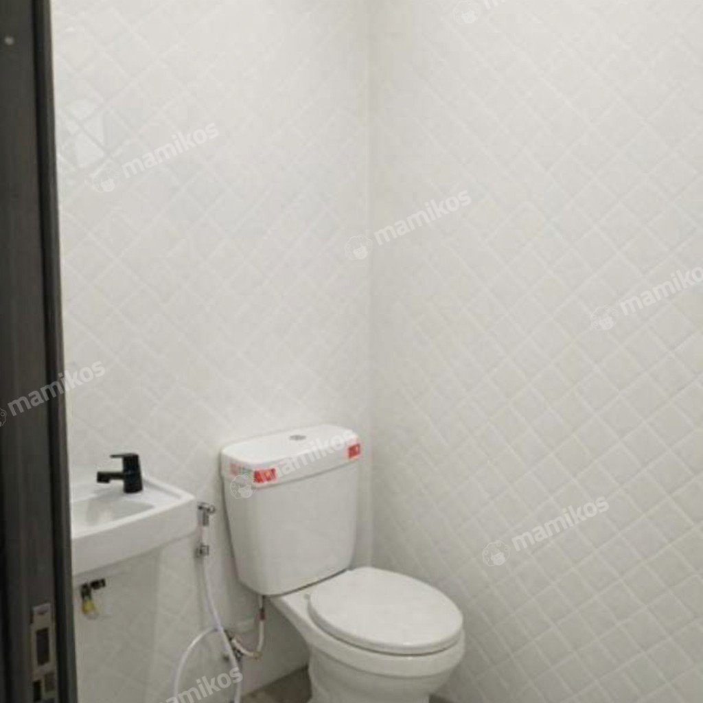 Rumah Sertifikat SHM 5 Kamar Tidur 4 Kamar Mandi Metland Puri Jakarta Barat - Photo 4