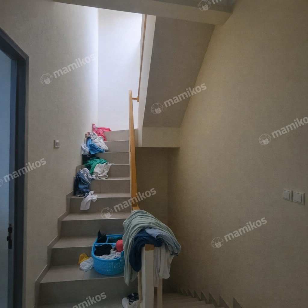 Rumah Sertifikat SHM 6 Kamar Tidur 6 Kamar Mandi Green Lake City Jakarta Barat - Photo 3