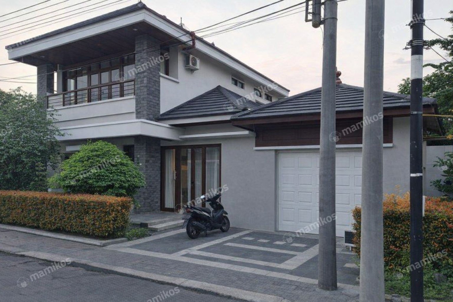 Rumah Sertifikat SHM 5 Kamar Tidur 5 Kamar Mandi Kemang Jakarta Selatan - Photo 3