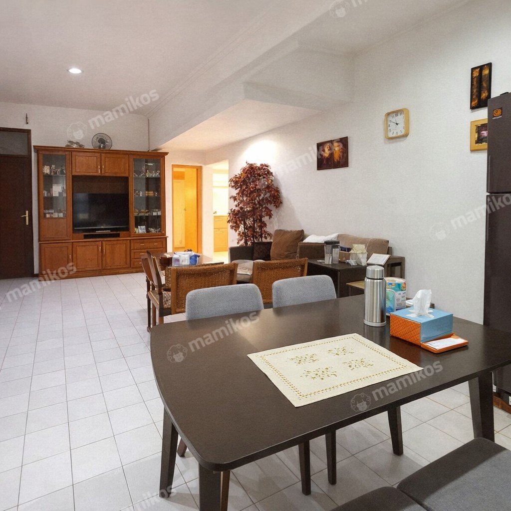 Rumah Sertifikat SHM 4 Kamar Tidur 2 Kamar Mandi Puri Indah Jakarta Barat - Photo 5