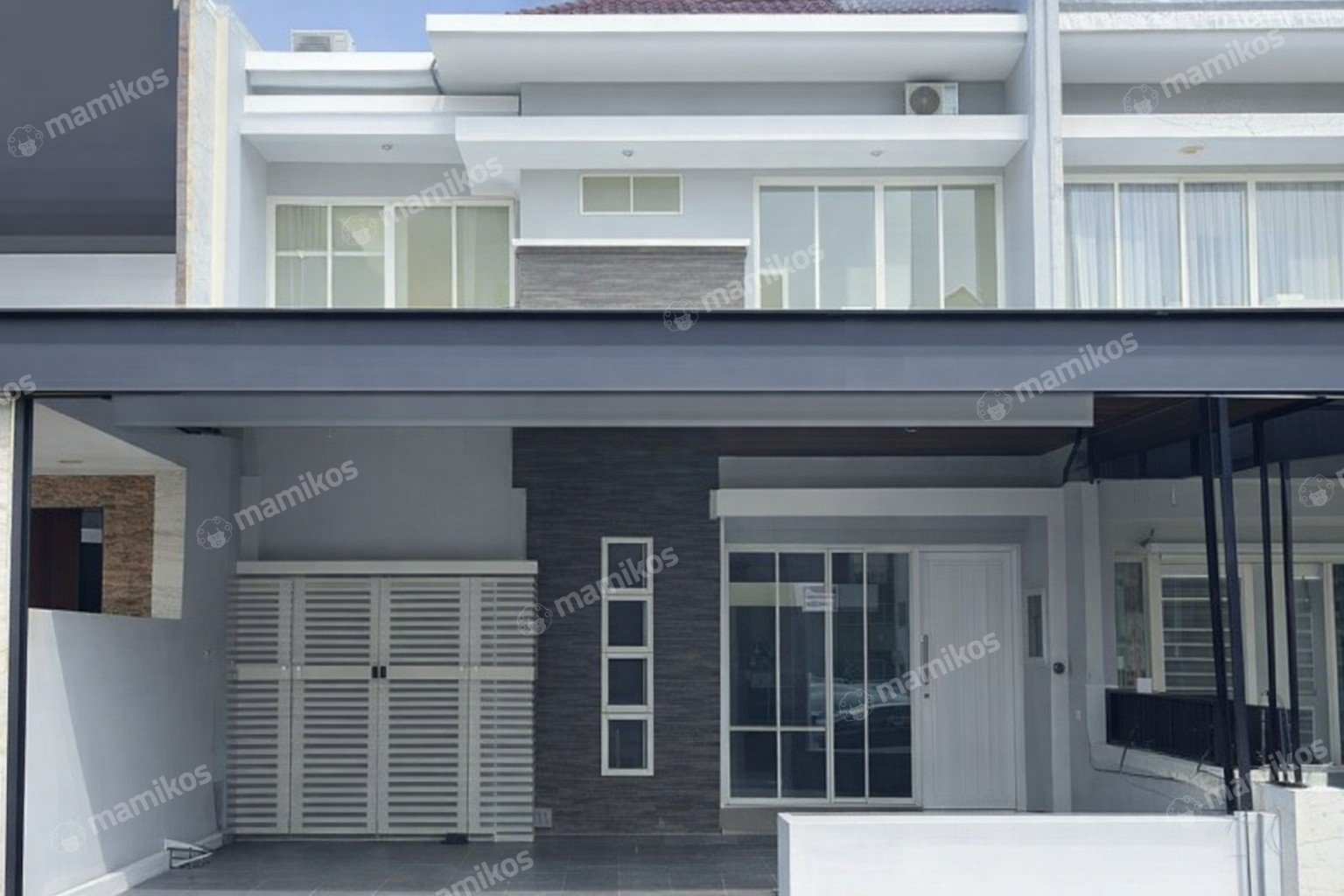 Rumah Sertifikat SHM 4 Kamar Tidur 3 Kamar Mandi Green Mansion Jakarta Barat