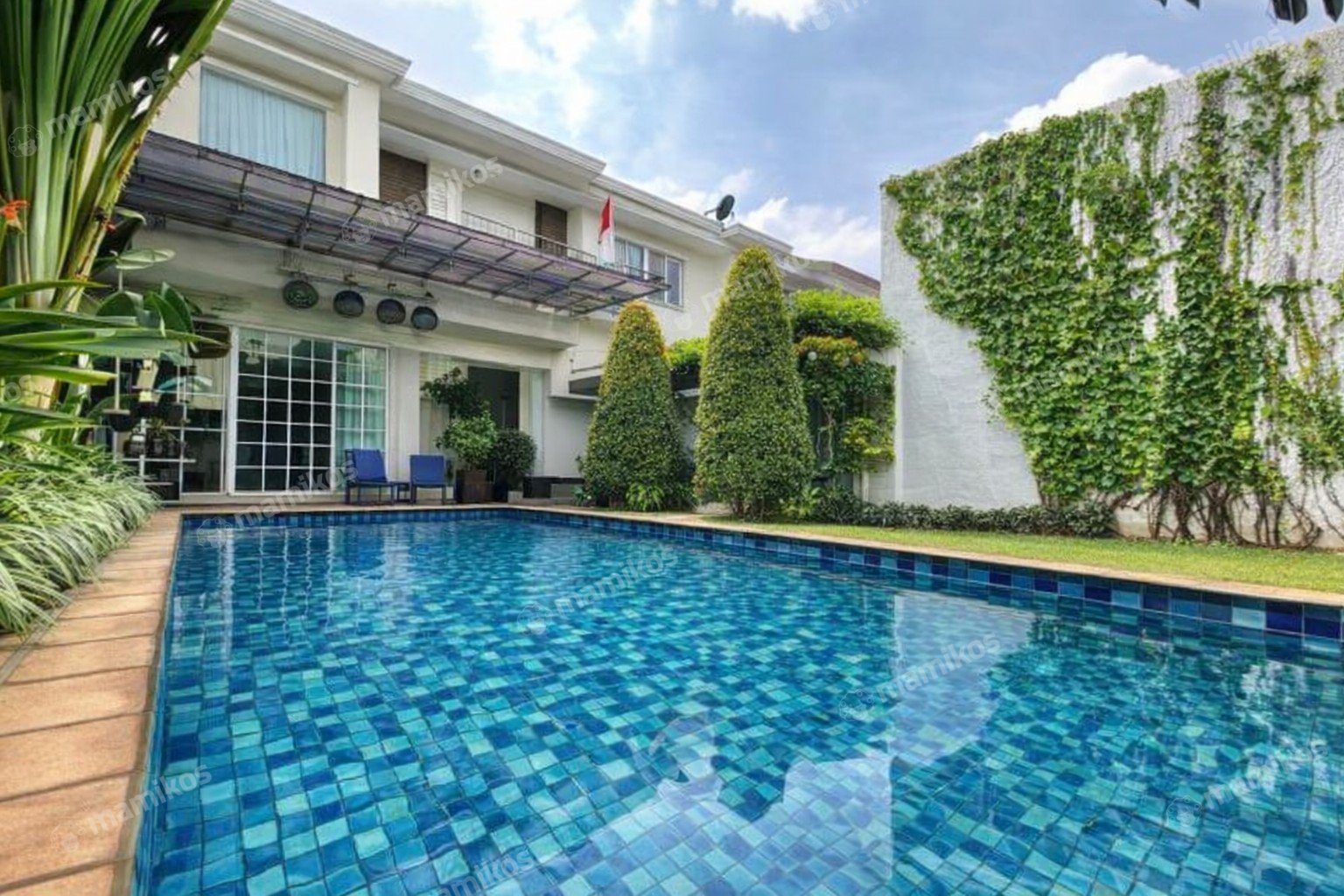 Rumah Sertifikat SHM 5 Kamar Tidur 5 Kamar Mandi Duren Tiga Jakarta Selatan