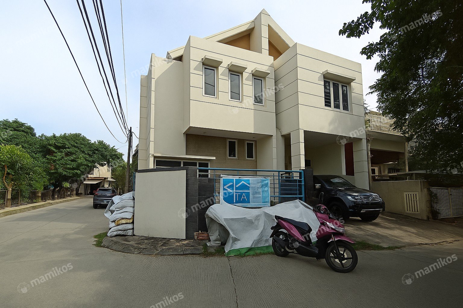 Rumah Sertifikat SHM 7 Kamar Tidur 5 Kamar Mandi Kelapa Gading Jakarta Utara - Photo 3