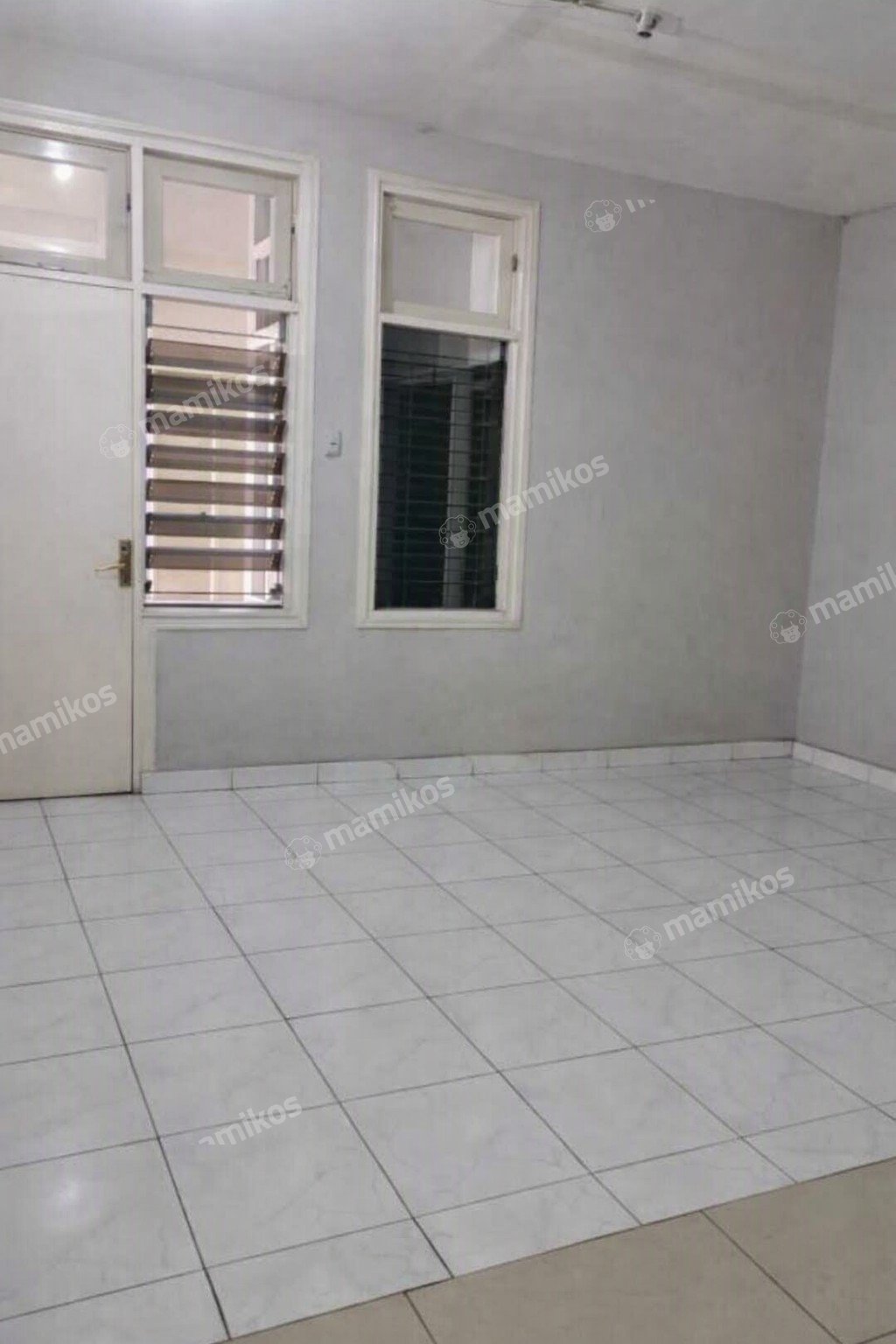 Rumah Sertifikat SHM 4 Kamar Tidur 3 Kamar Mandi Kelapa Gading Jakarta Utara - Photo 5