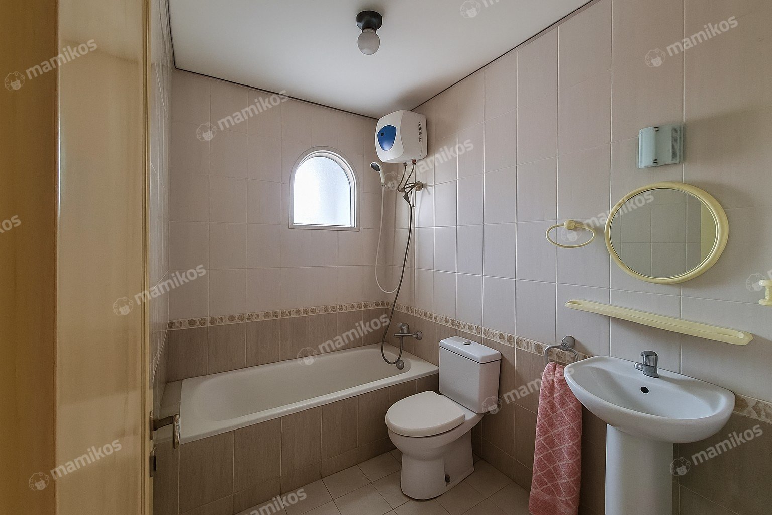 Rumah Sertifikat SHM 3 Kamar Tidur 3 Kamar Mandi Kapuk Jakarta Utara - Photo 2
