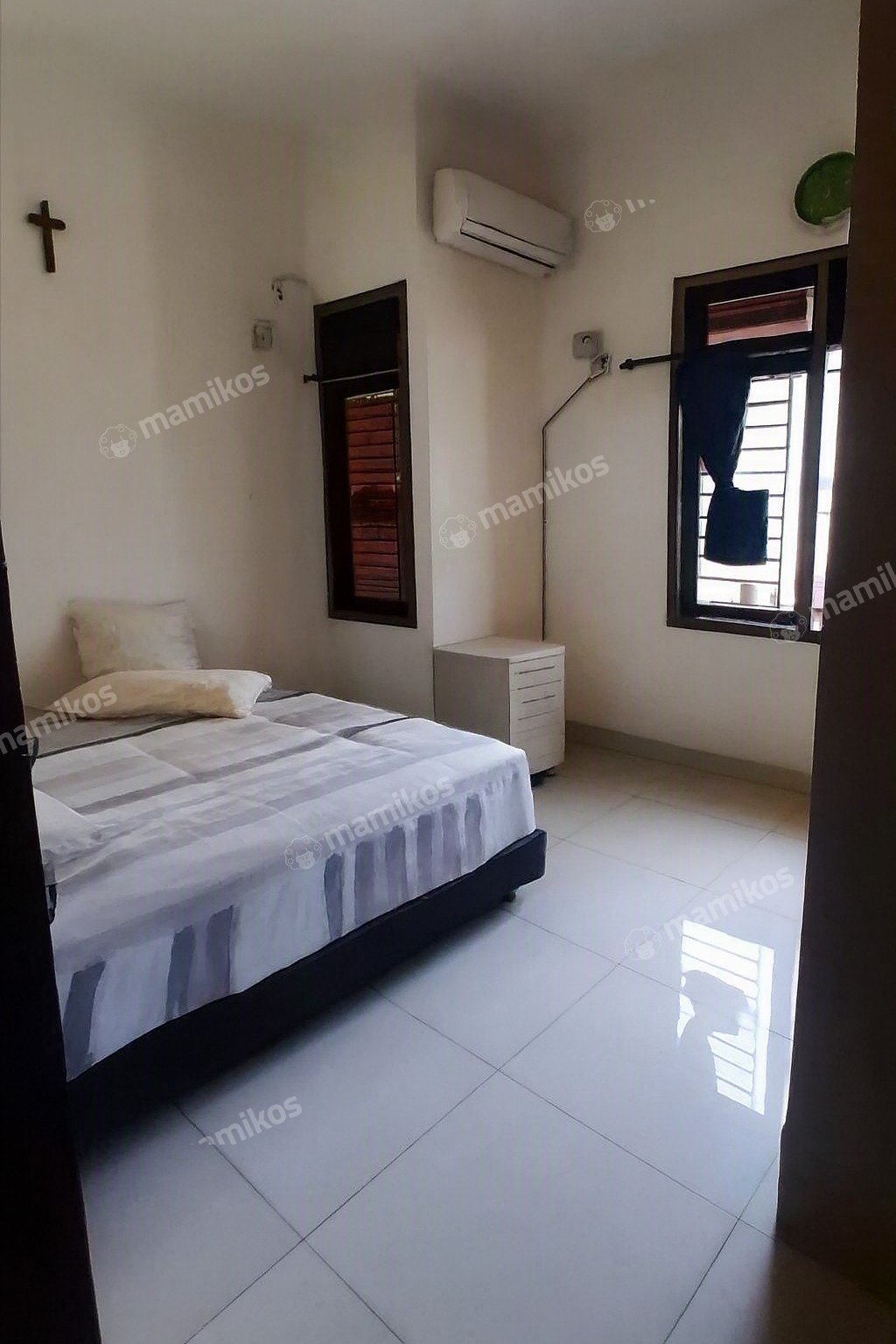 Rumah Sertifikat SHM 4 Kamar Tidur 3 Kamar Mandi Kelapa Gading Jakarta Utara - Photo 3