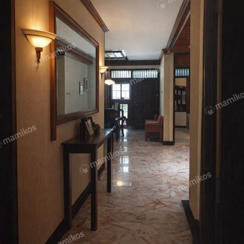Rumah Sertifikat SHM 3 Kamar Tidur 2 Kamar Mandi Senopati Jakarta Selatan - Photo 2