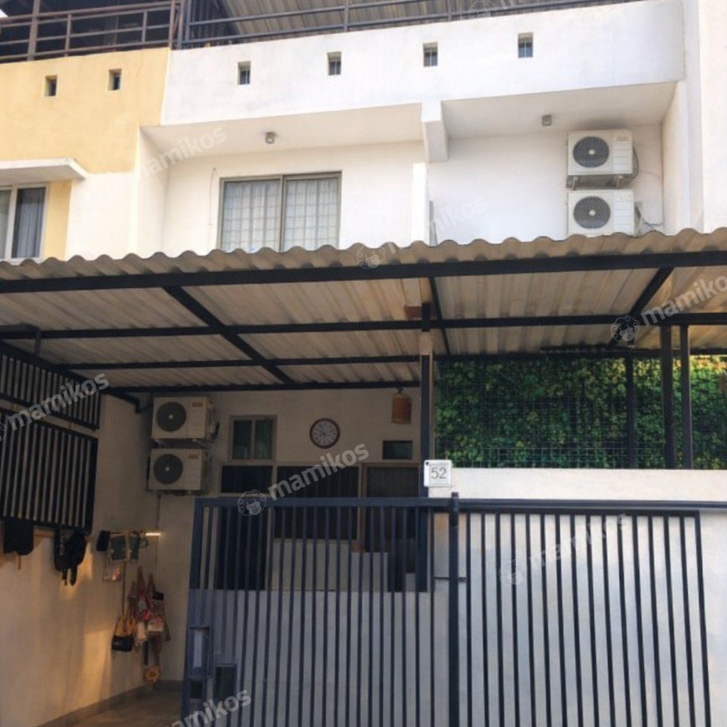 Rumah Sertifikat SHM 4 Kamar Tidur 4 Kamar Mandi Green Ville Jakarta Barat - Photo 4