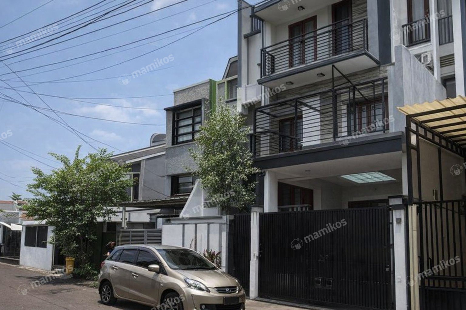 Rumah Sertifikat SHM 7 Kamar Tidur 7 Kamar Mandi Palmerah Jakarta Barat