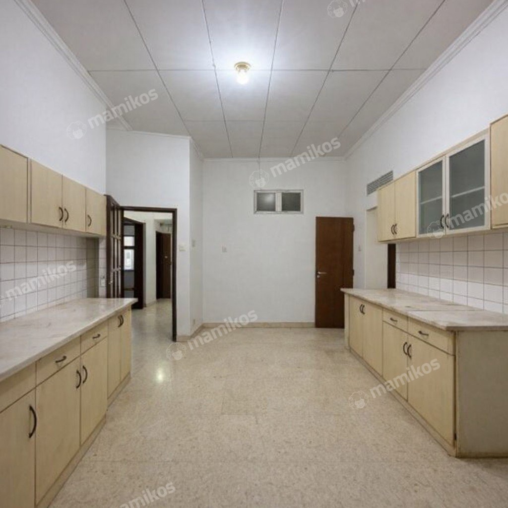 Rumah Sertifikat SHM 7 Kamar Tidur 5 Kamar Mandi Kebayoran Baru Jakarta Selatan - Photo 5
