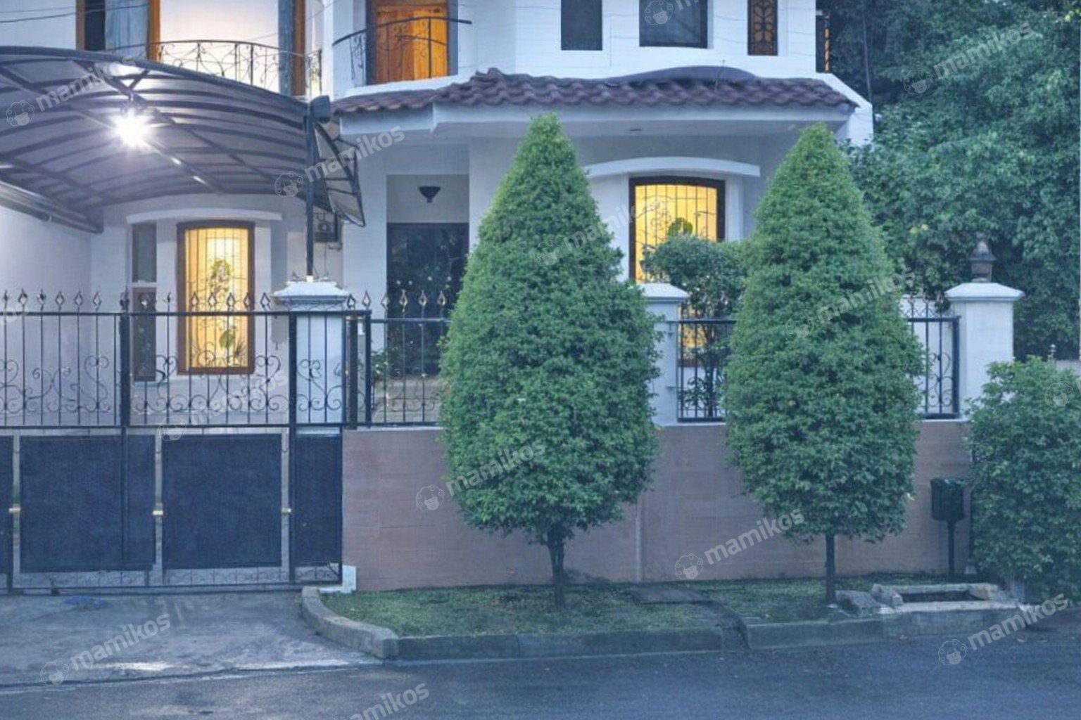 Rumah Sertifikat SHM 5 Kamar Tidur 5 Kamar Mandi Pondok Indah Jakarta Selatan